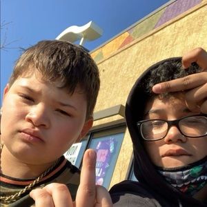 Meet your Posher, Oasis